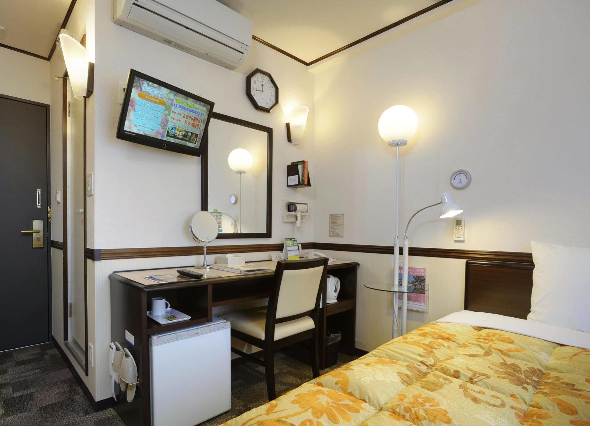 Toyoko Inn Hokkaido Sapporo-Eki Minami-Guchi Ngoại thất bức ảnh